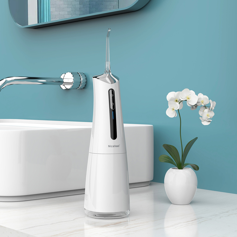 4 τρόποι εργασίας 300ml Electric Jet Cordless Φορητό Water Flosser Oral Clean