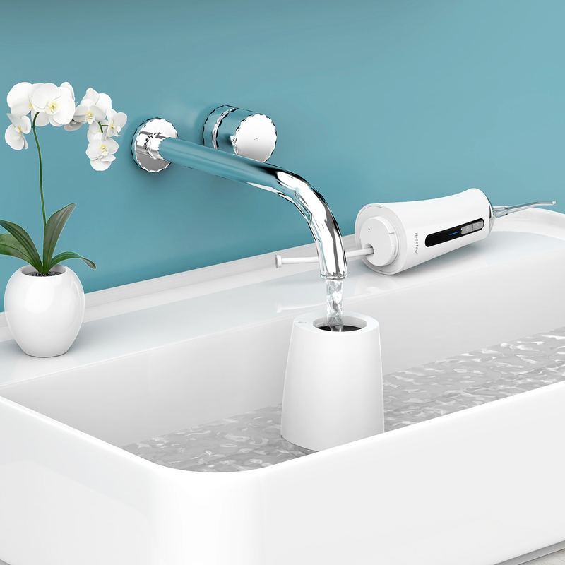4 τρόποι εργασίας 300ml Electric Jet Cordless Φορητό Water Flosser Oral Clean